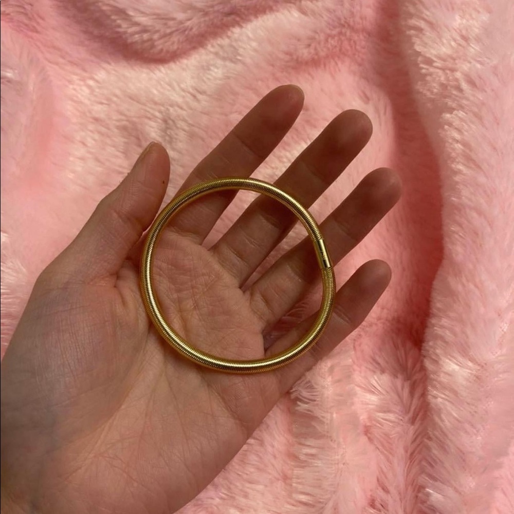 18k Saudi gold for sale